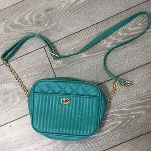 bebe los angeles Hazel Camera Teal Double Quilted Crossbody Bag